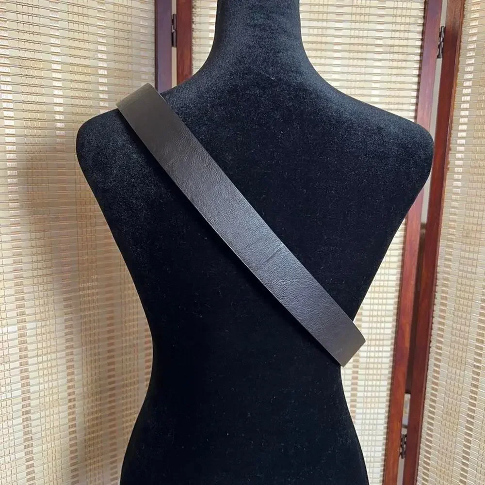 Vintage Y2K Oakley Black Leather Belt Ellipse Logo Size M
